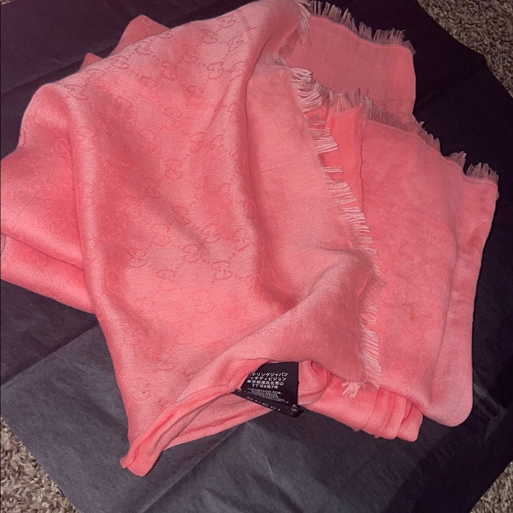 Pink Gucci GG  scarf